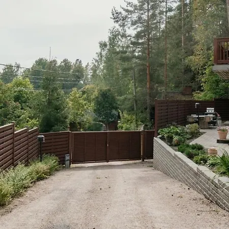 Δωμάτια σε οικογενειακή κατοικία Trekker's Haven: Noux National Park Retreat Εσπού