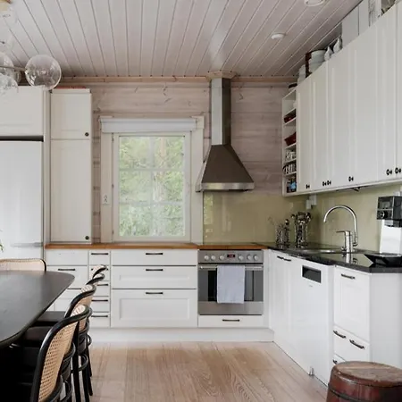 Trekker's Haven: Noux National Park Retreat * Espoo